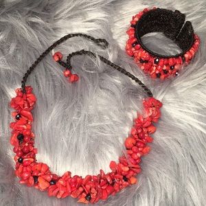 2 piece jewelry set; necklace and bracelet